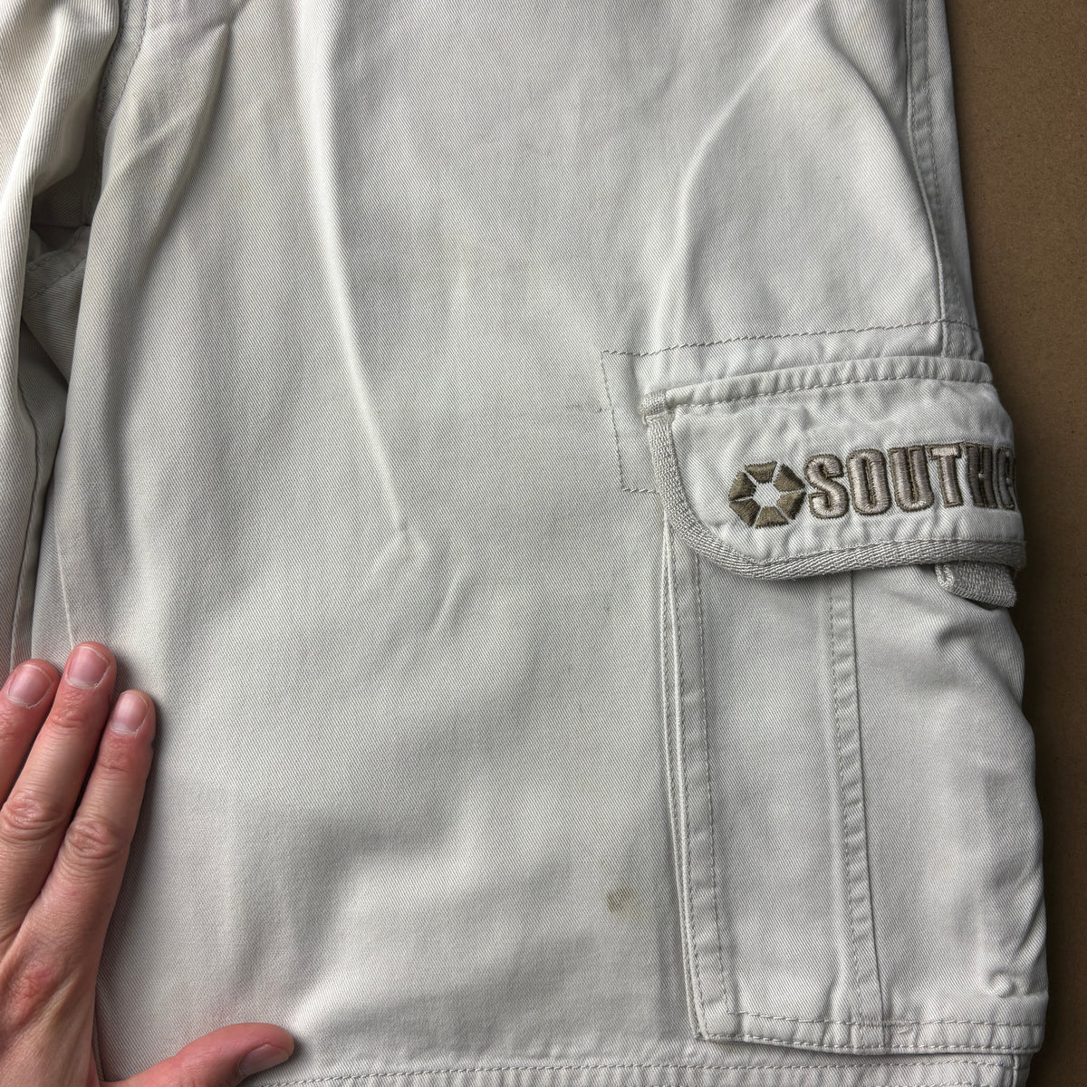 Southpole White Cargo Embroidered Y2K Hip Hop Baggy Shorts - 32