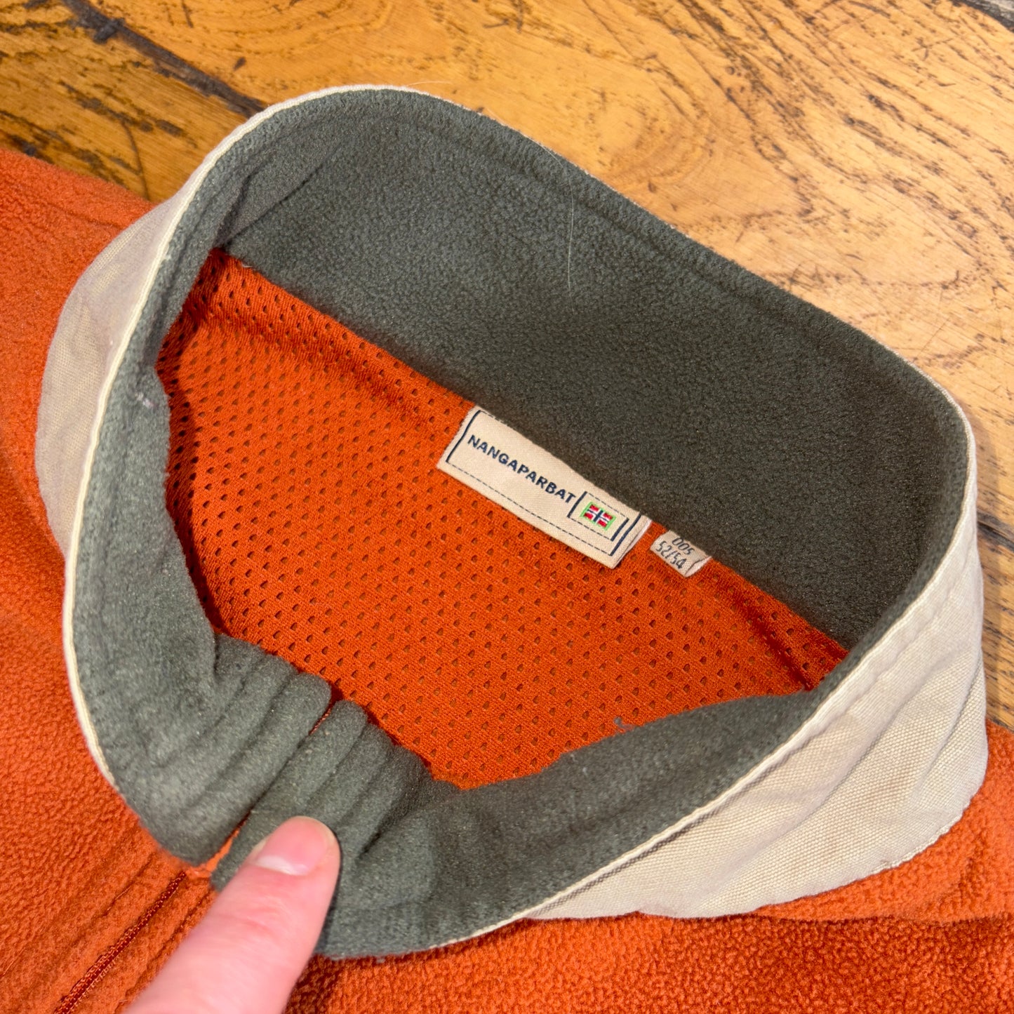 Vintage Orange Iceland Fleece Embroidered Sweatshirt - XL