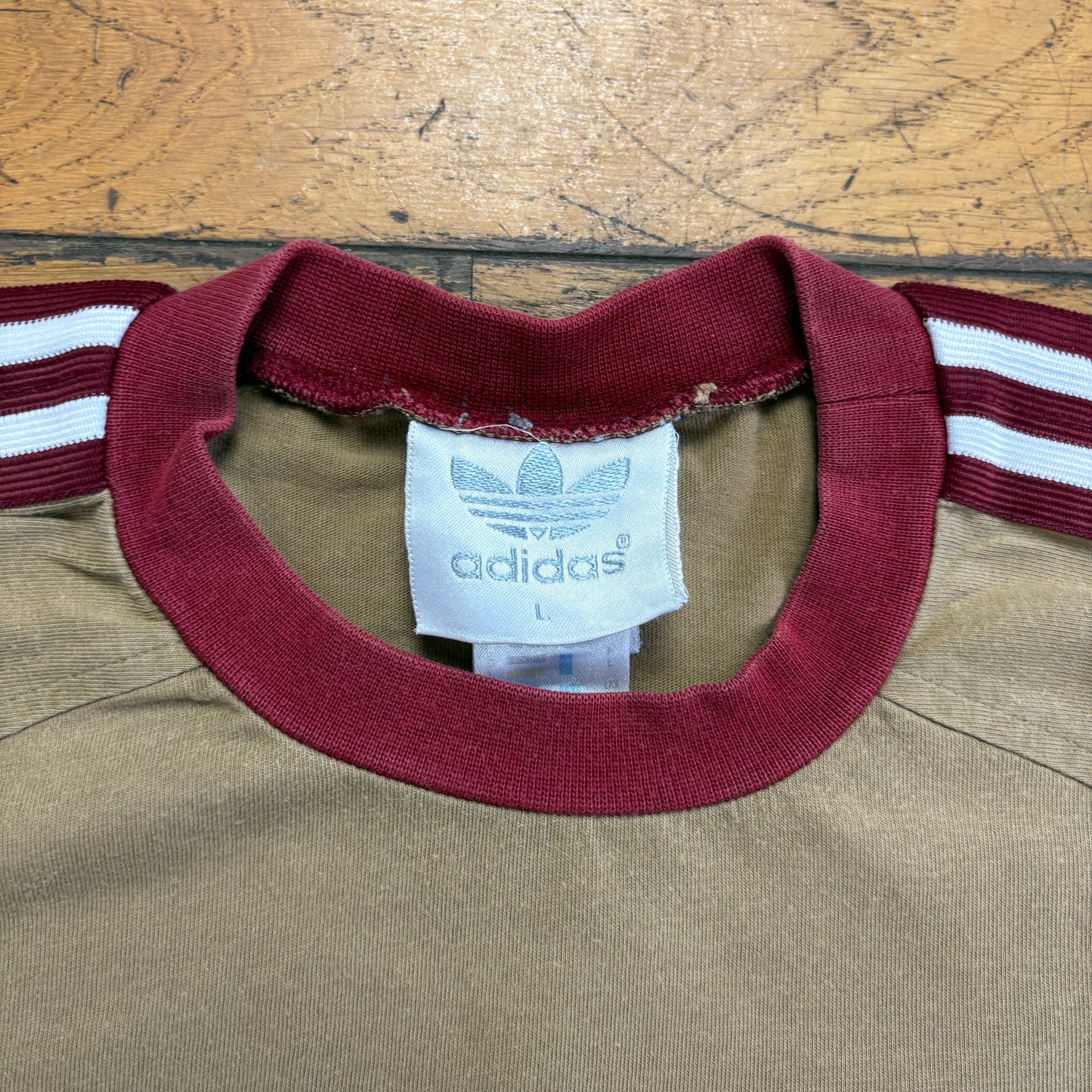 Vintage 90s Adidas Khaki Ringer Graphic T-Shirt - S