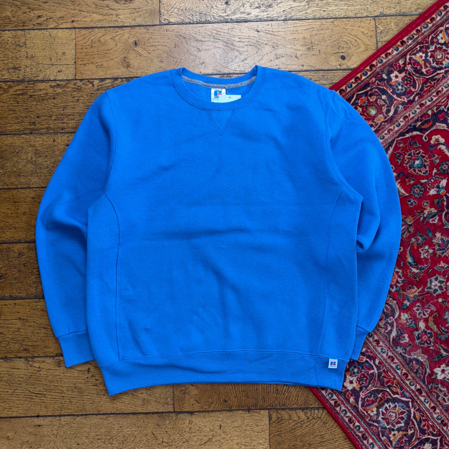 Vintage Russell Athletic Blue Boxy Embroidered Sweatshirt - L