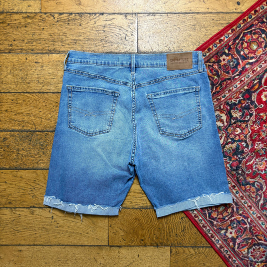 Vintage Levis Blue Denim Shorts - 34