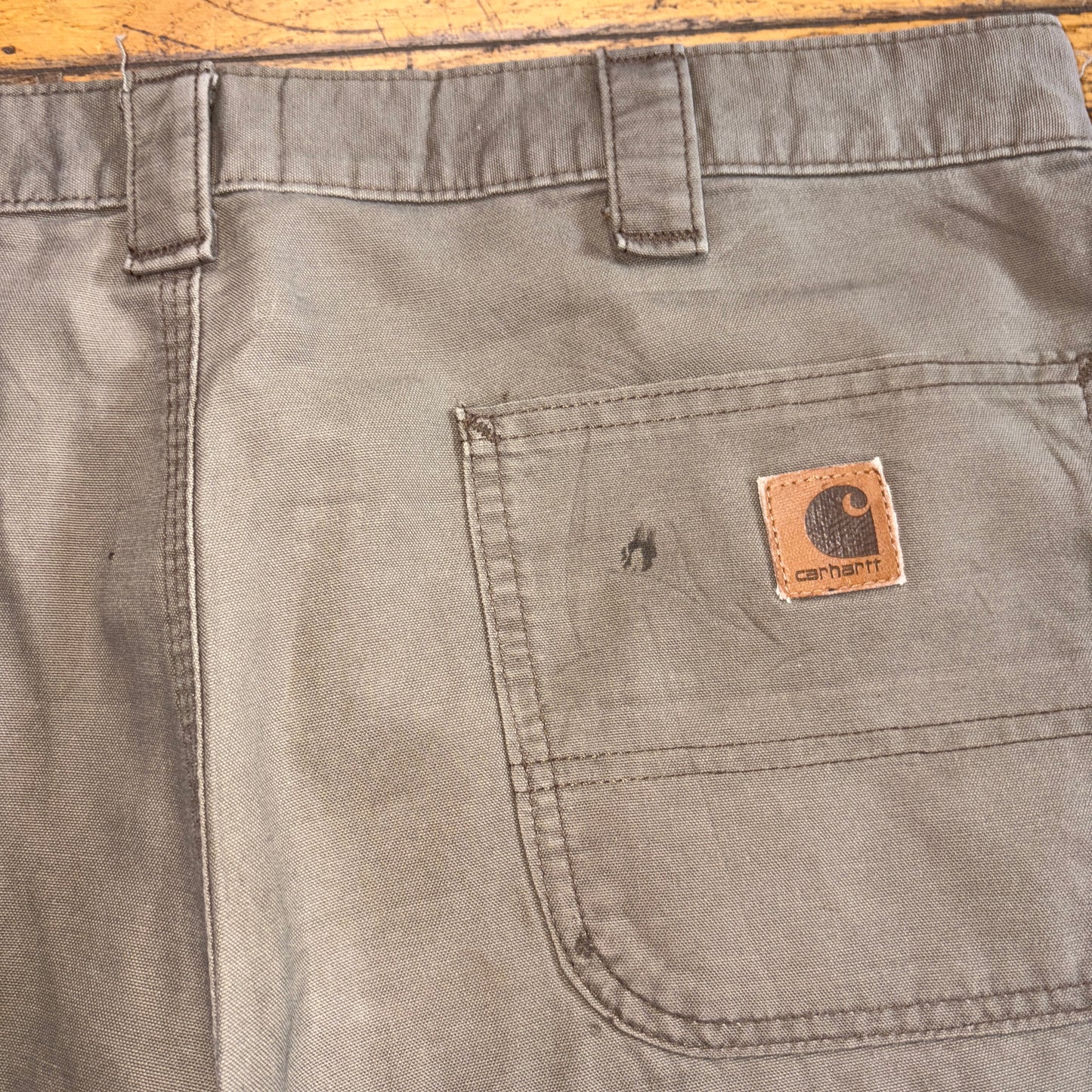 Vintage Carhartt Brown Workwear Baggy Carpenter Shorts - 36