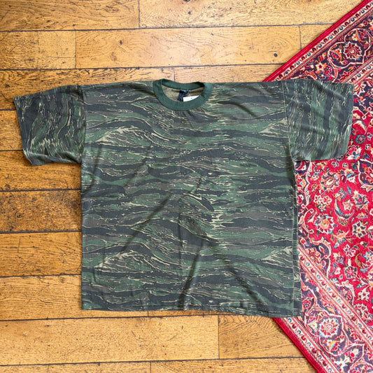 Vintage Realtree Green Camo T-Shirt - XL