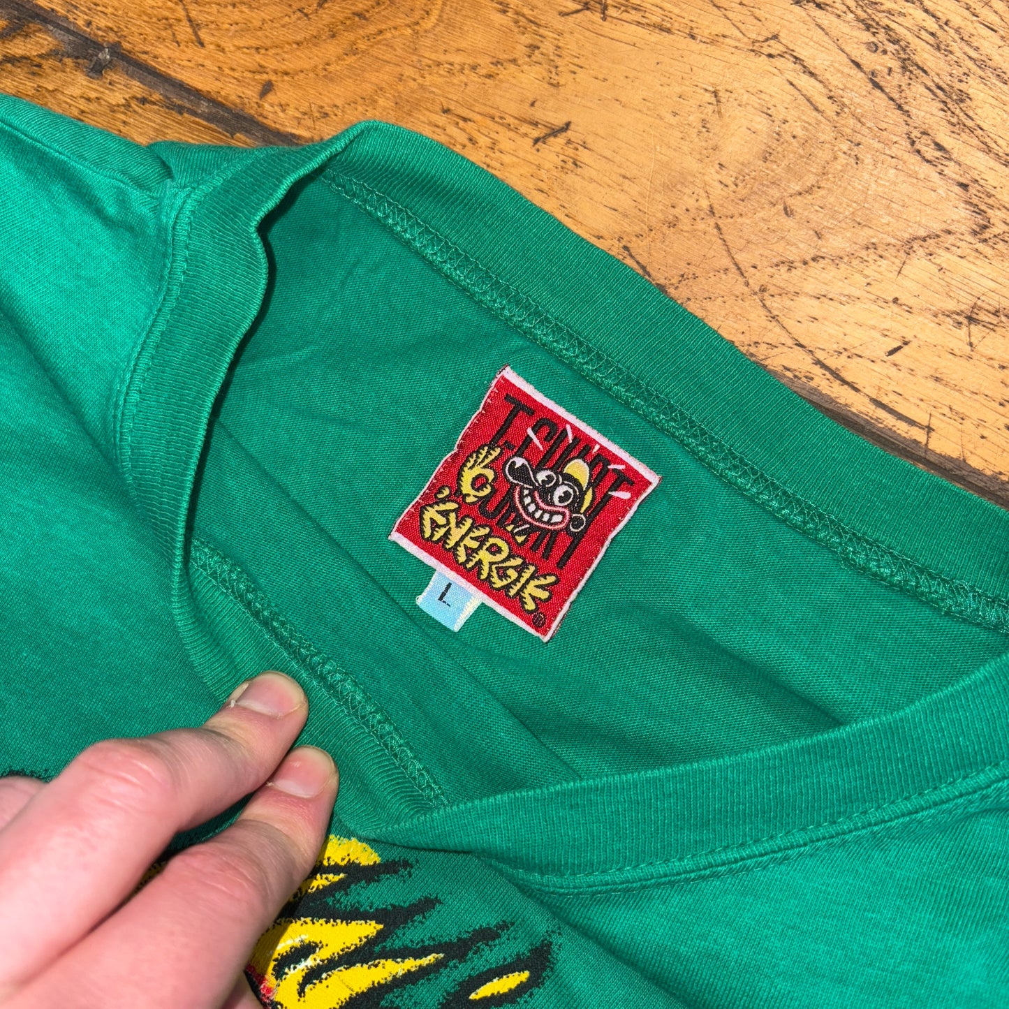 Vintage 90s Energie Skate Green Boxy Graphic T-Shirt - M