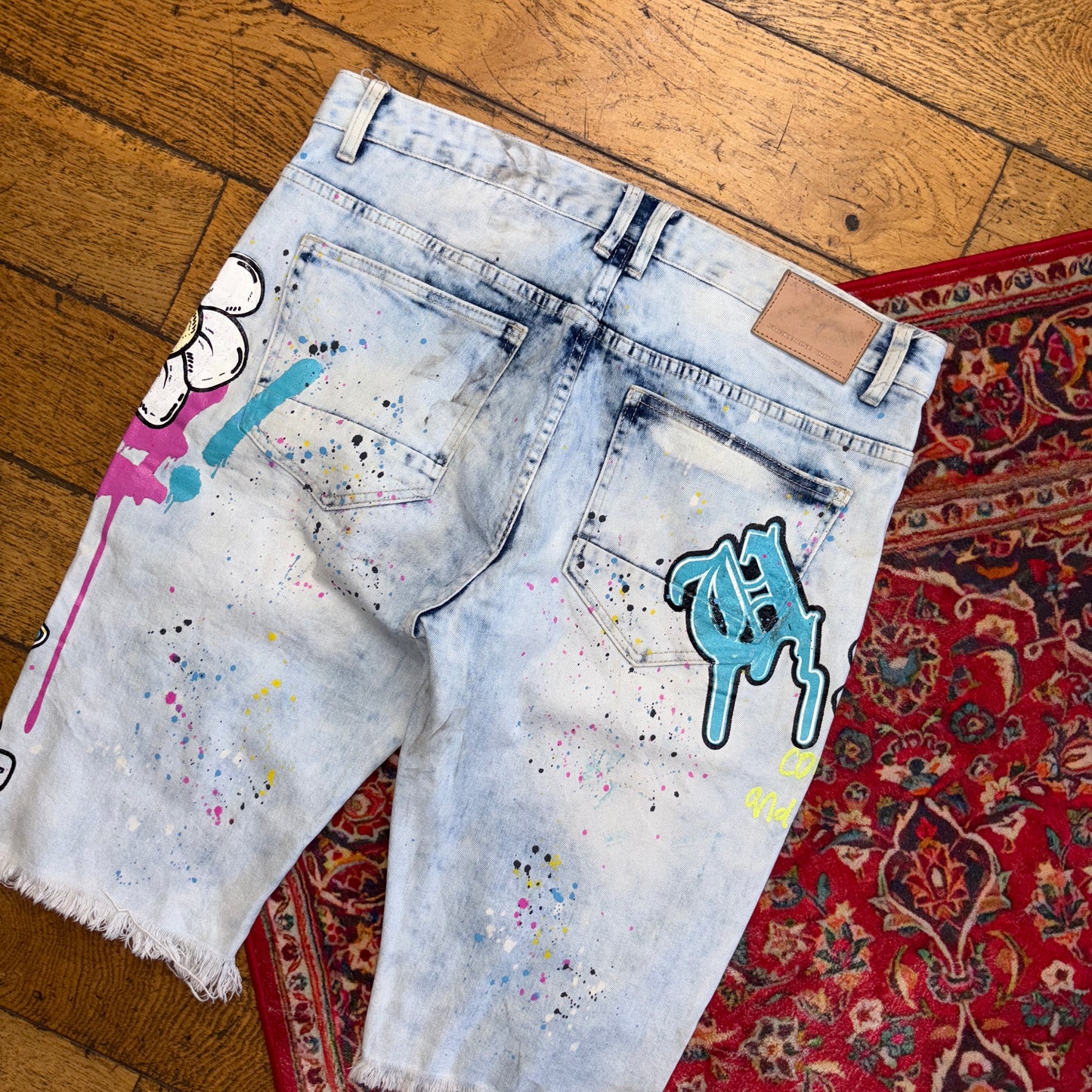Vintage Blue Graffiti Denim slim Shorts - 38