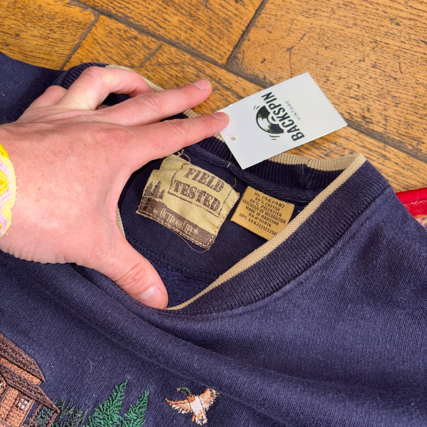 Vintage 90s Navy Hunting Nature Embroidered Sweatshirt - XL