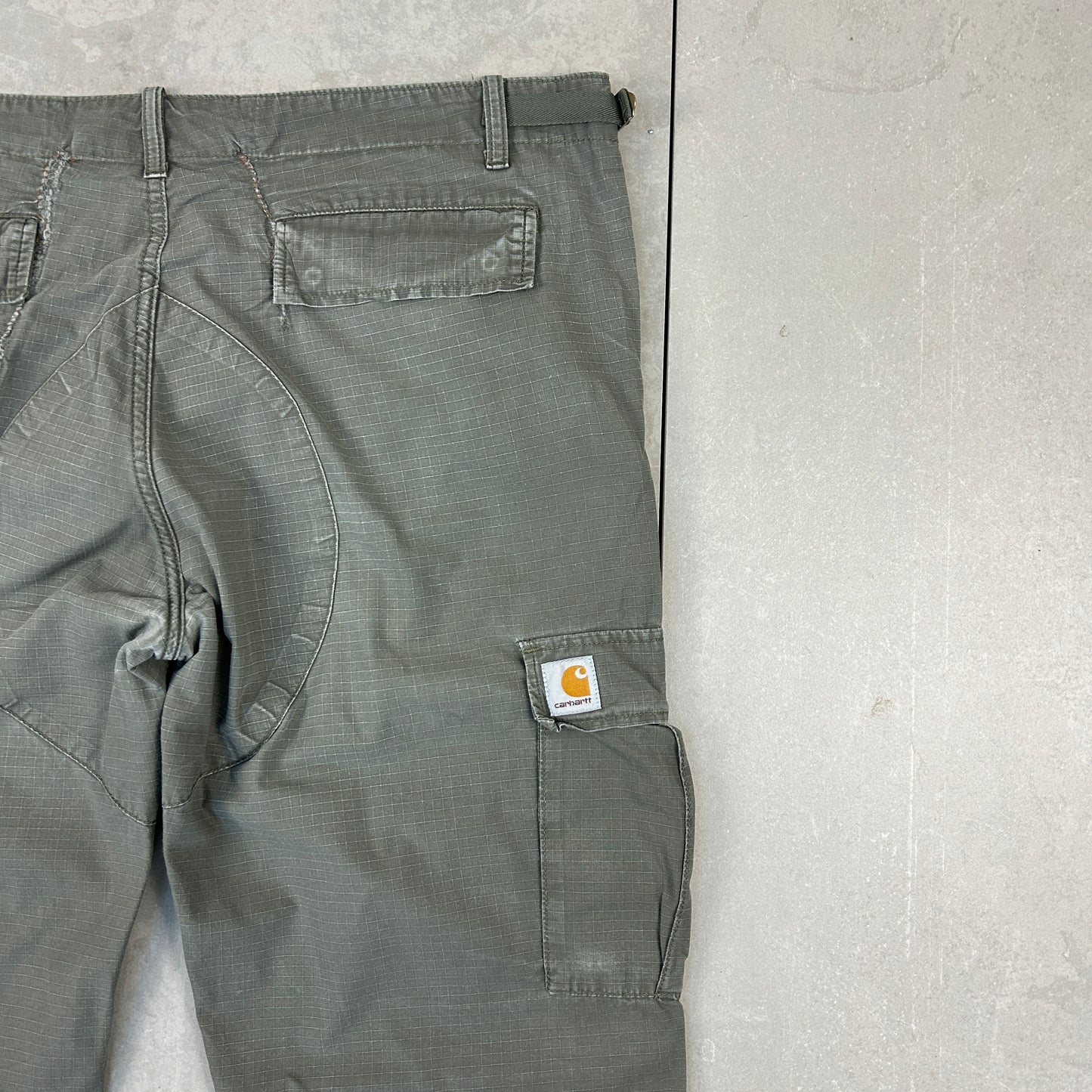 Vintage Carhartt Green Khaki Workwear Carpenter Baggy Cargo Trousers - 38