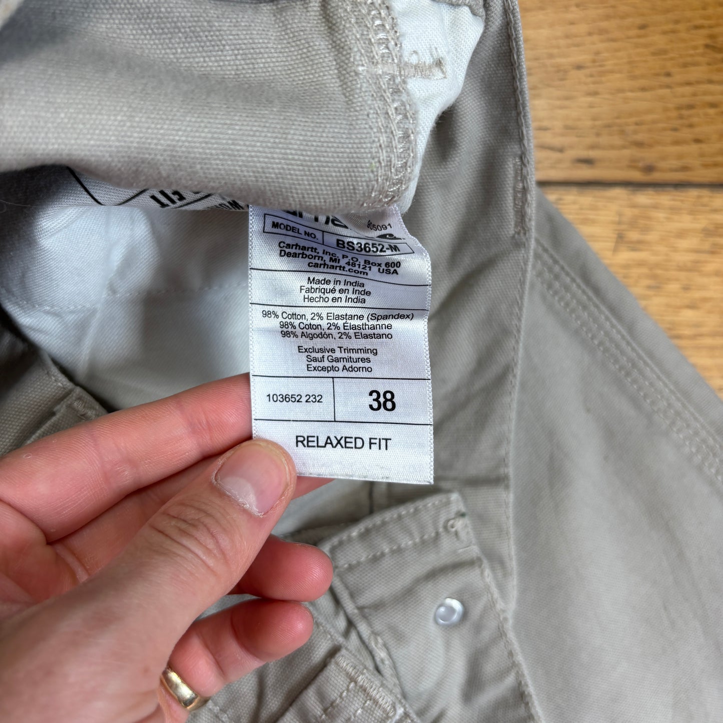 Vintage Carhartt Cream Workwear Baggy Carpenter Shorts - 38