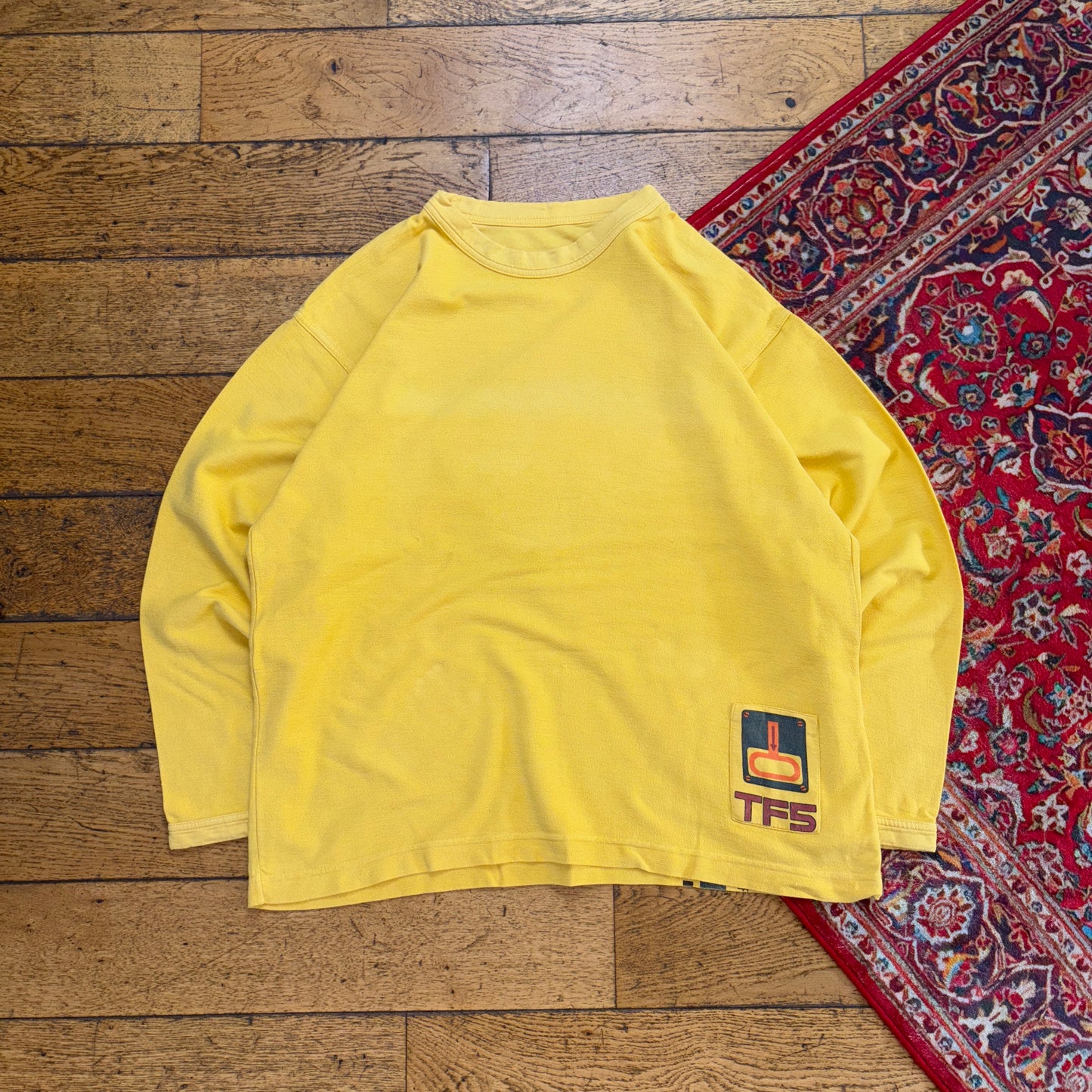 Vintage 90s Yellow Long Sleeve Graphic T-Shirt - XL