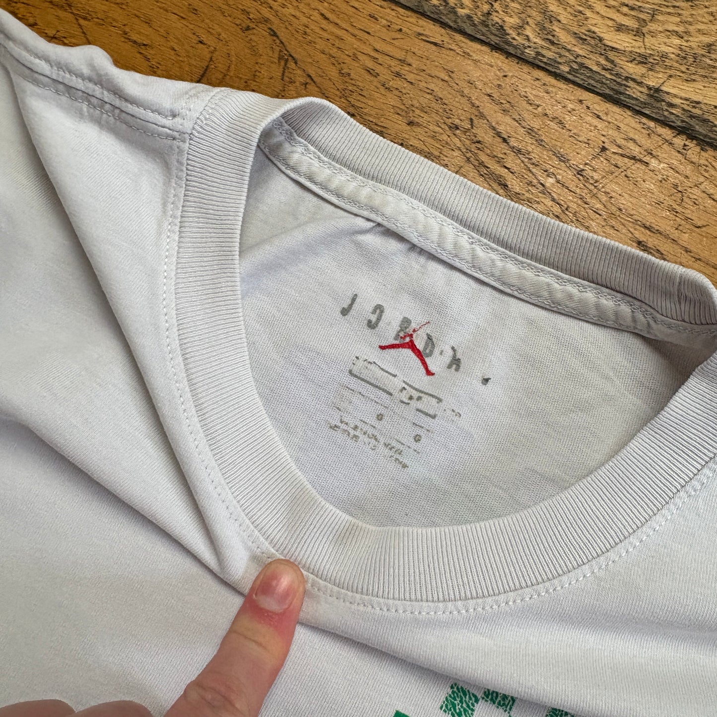 Vintage Nike Jordan White Graphic T-Shirt - M