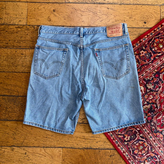 Vintage Levis 505 Straight Blue Denim Shorts - 36