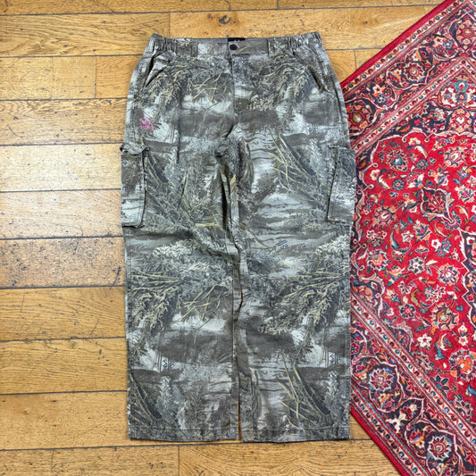 Vintage Real Tree Camo Green Hunting Workwear Trousers - 36