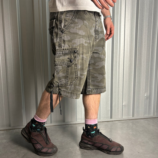 Vintage Rock Revival Grey Camo Embroidered Y2K Hip Hop Baggy Shorts - 36