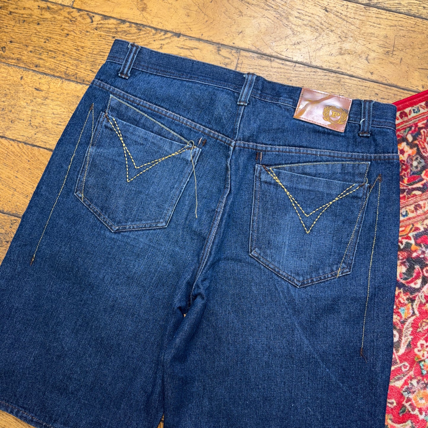Vintage Phat Farm Blue Embroidered Y2K Hip Hop Baggy Shorts Jorts - 38