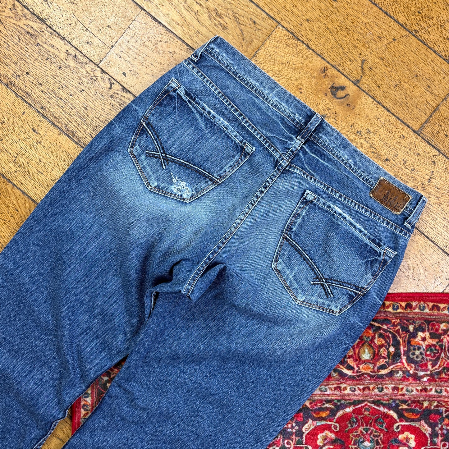 Vintage Blue Embroidered Y2K Hip Hop Baggy Jeans - 40
