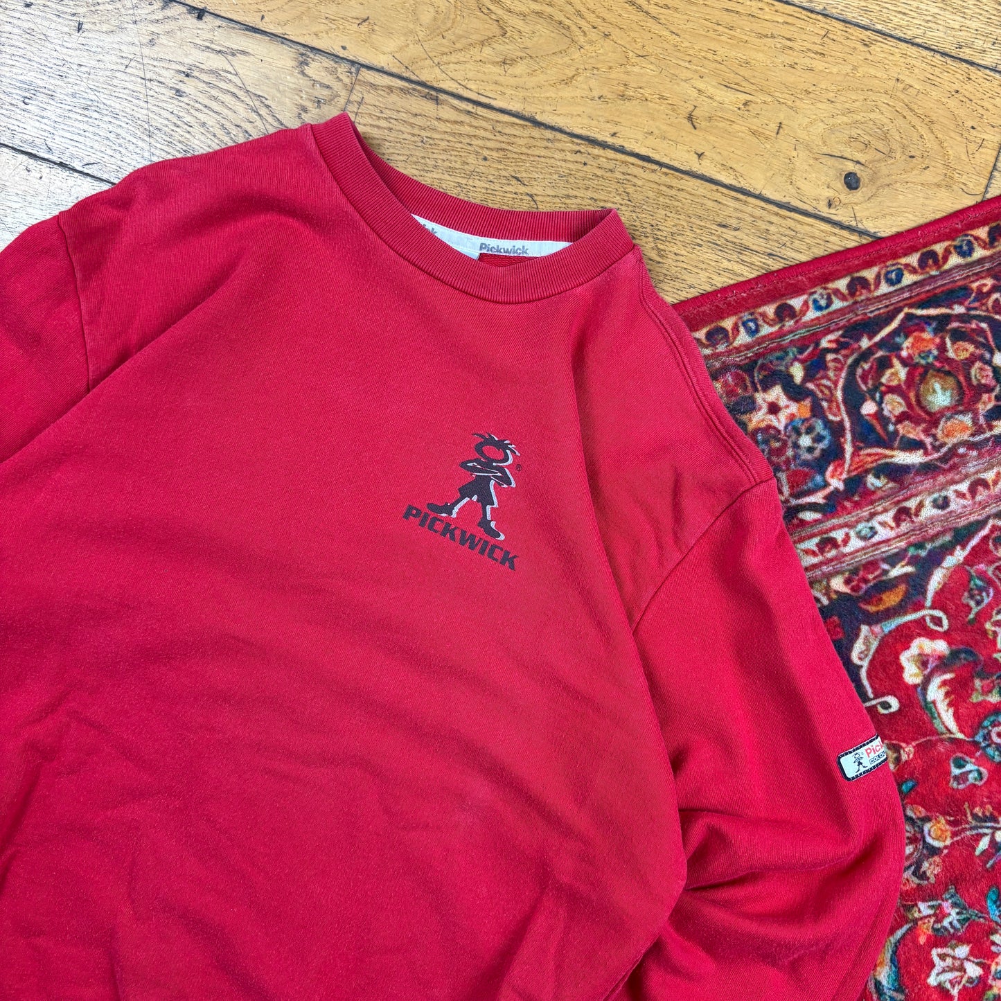 Vintage Pickwick Red Graphic Sweatshirt - M