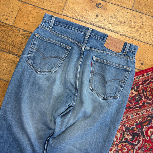 Vintage Levis 505 Straight Blue Denim Jeans - 36R