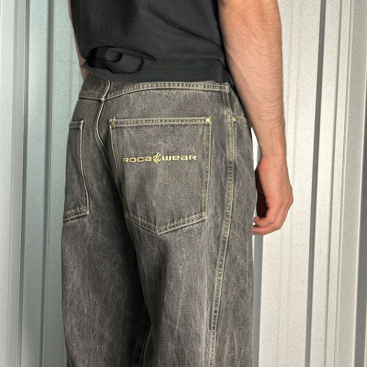 Rocawear Washed Black Embroidered Japanese Denim Hip Hop Y2K Baggy Jeans - 34L