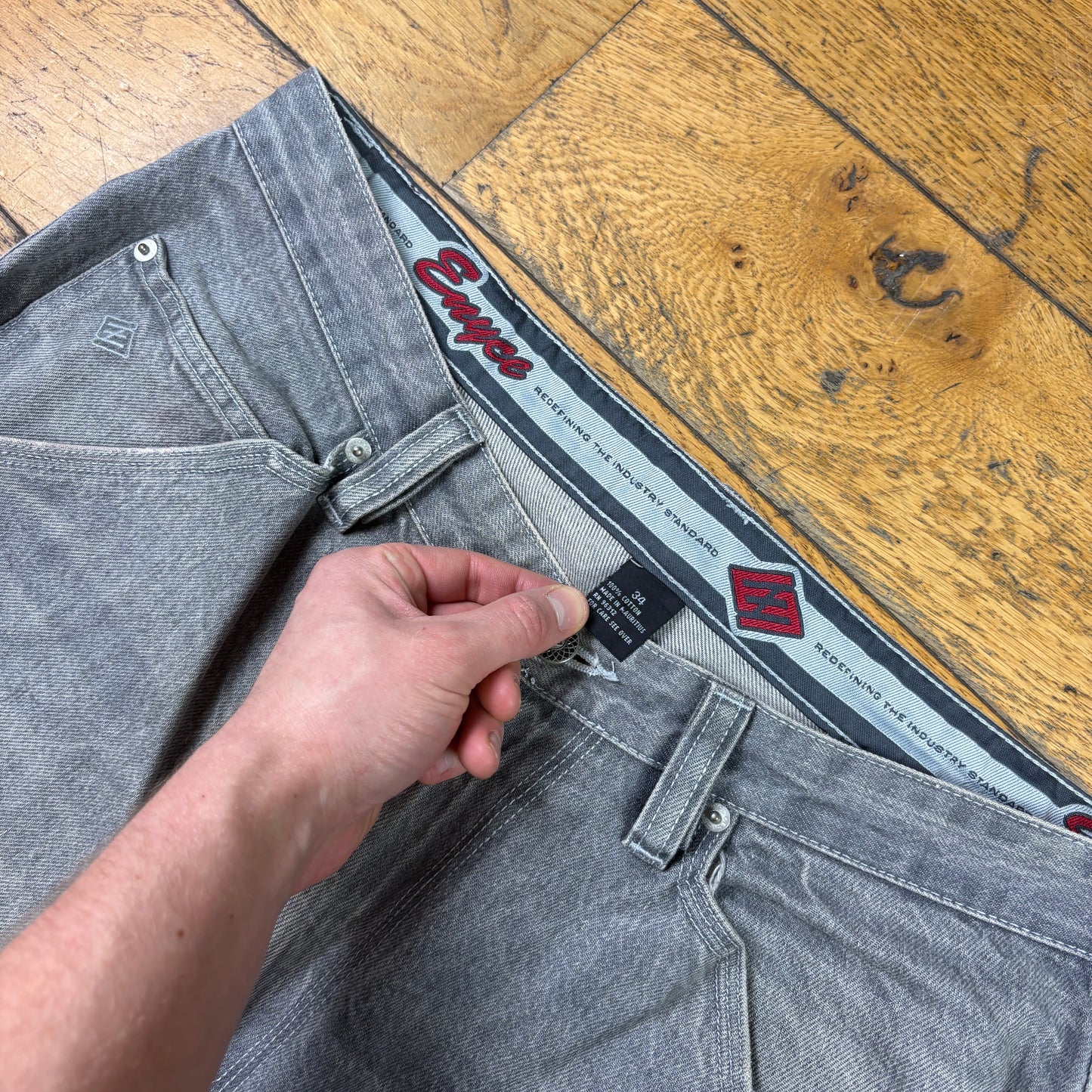 Vintage Enyce Grey Embroidered Y2K Hip Hop Baggy Jeans - 36