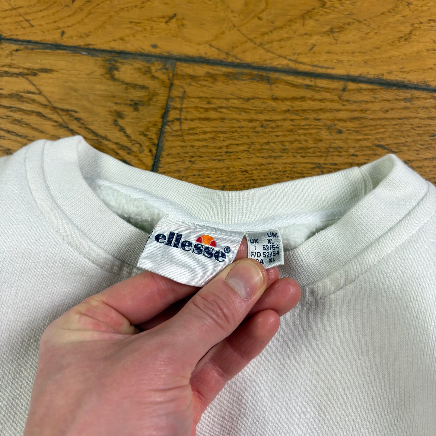 Vintage 90s Ellesse Cream Boxy Embroidered Sweatshirt - L