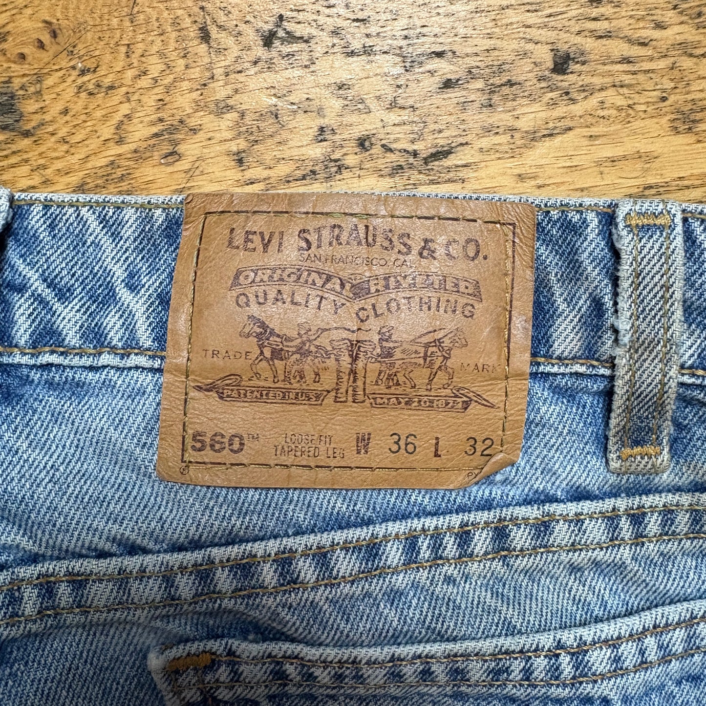Vintage Levis 560 Baggy Tapered Orange Tab Blue Denim Jeans - 36R