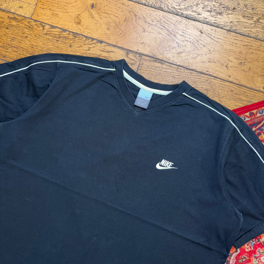 Vintage 00s Nike Black Swoosh Cropped Boxy T-Shirt - XL