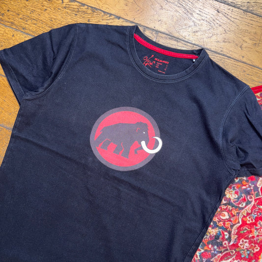 Vintage Mammut Black Graphic T-Shirt - M