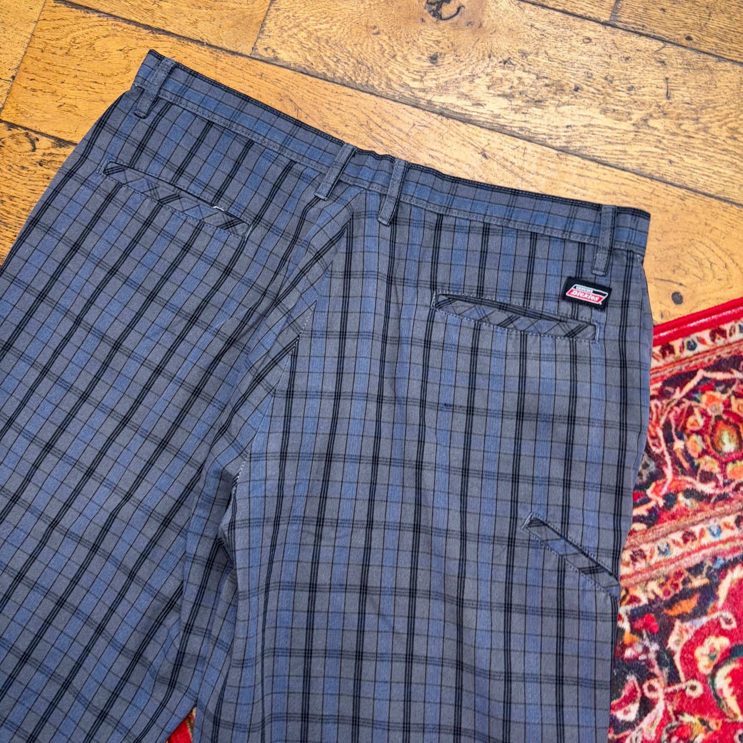 Vintage Dickies Grey Blue Check Plaid Workwear Carpenter Baggy Shorts - 38
