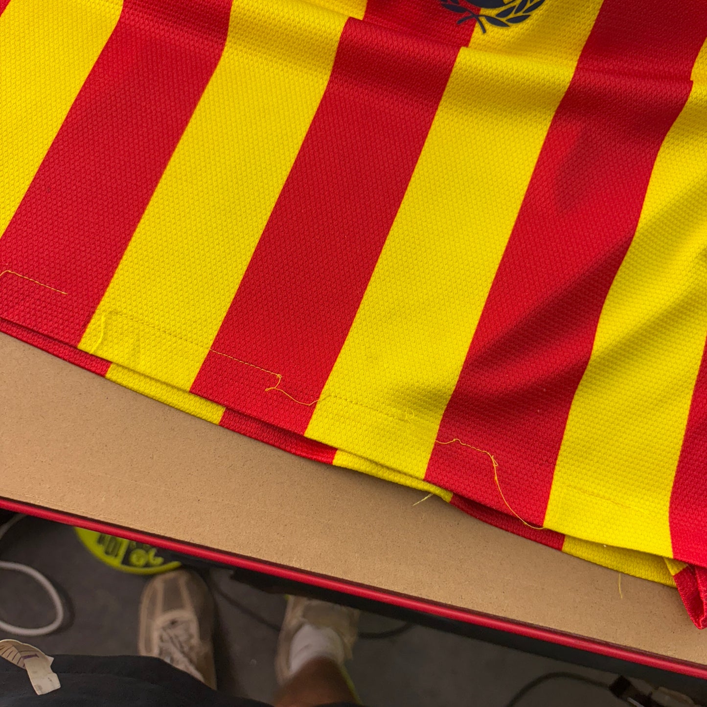 FC Barcelona 2013/15 Away Red Yellow Nike Stripe Football Shirt - M
