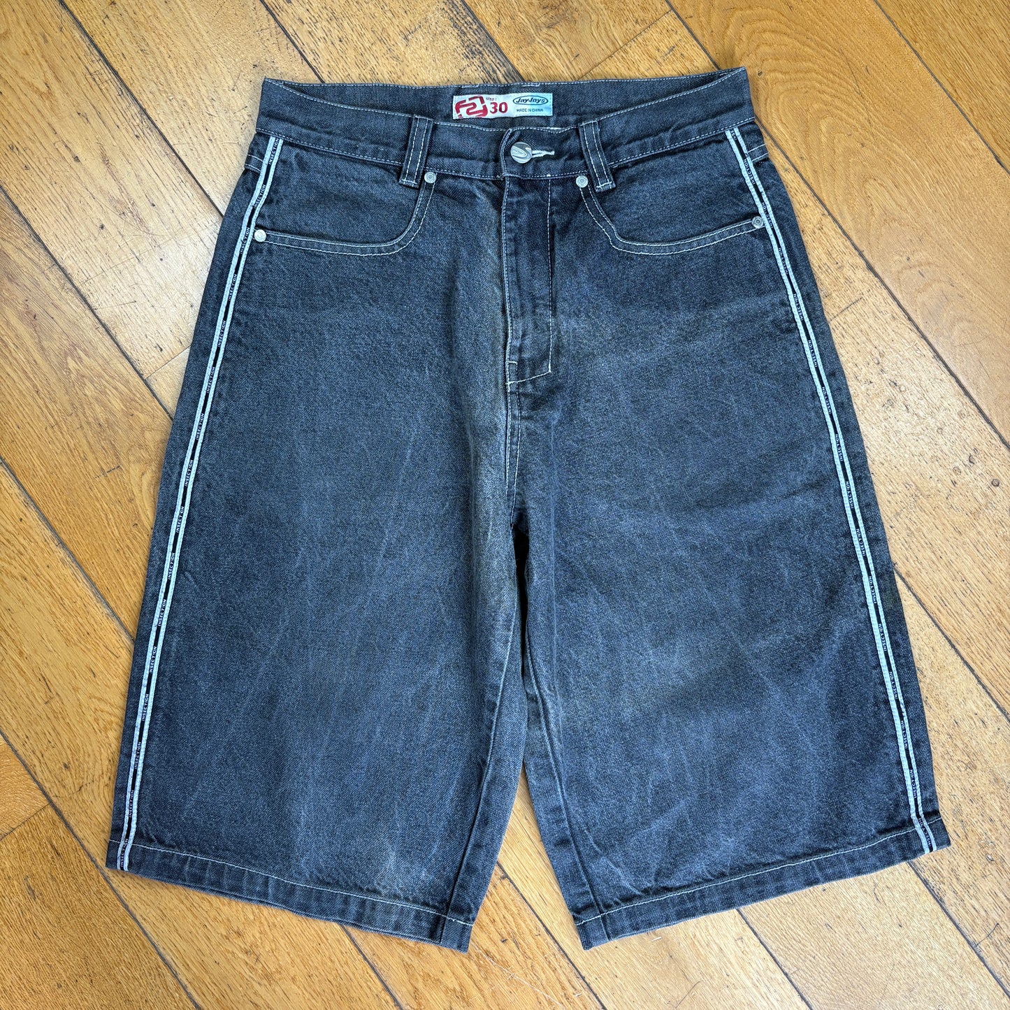 Vintage JayJays Embroidered Hip Hop Black Baggy Shorts Jorts - 30