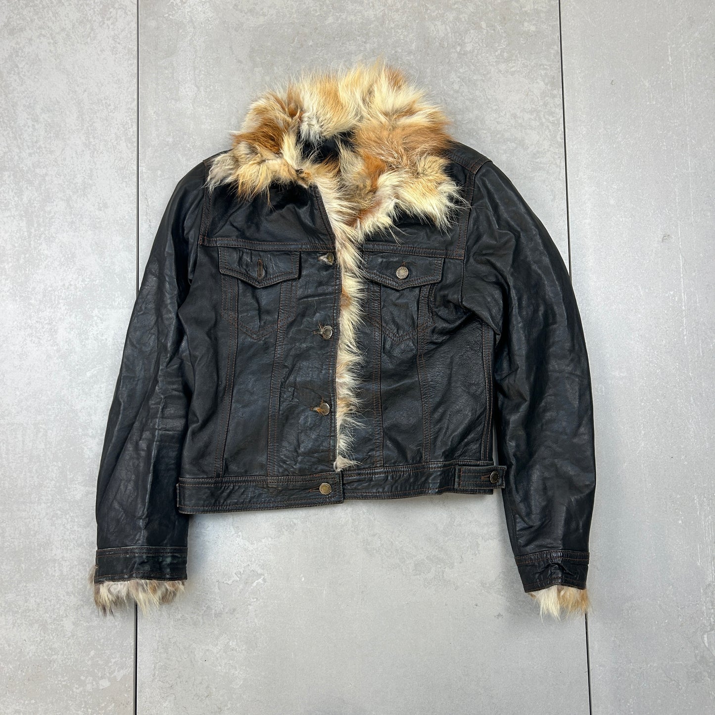 Vintage Fur Lined Y2K Italian Leather Cropped Trucker Jacket - Size 8