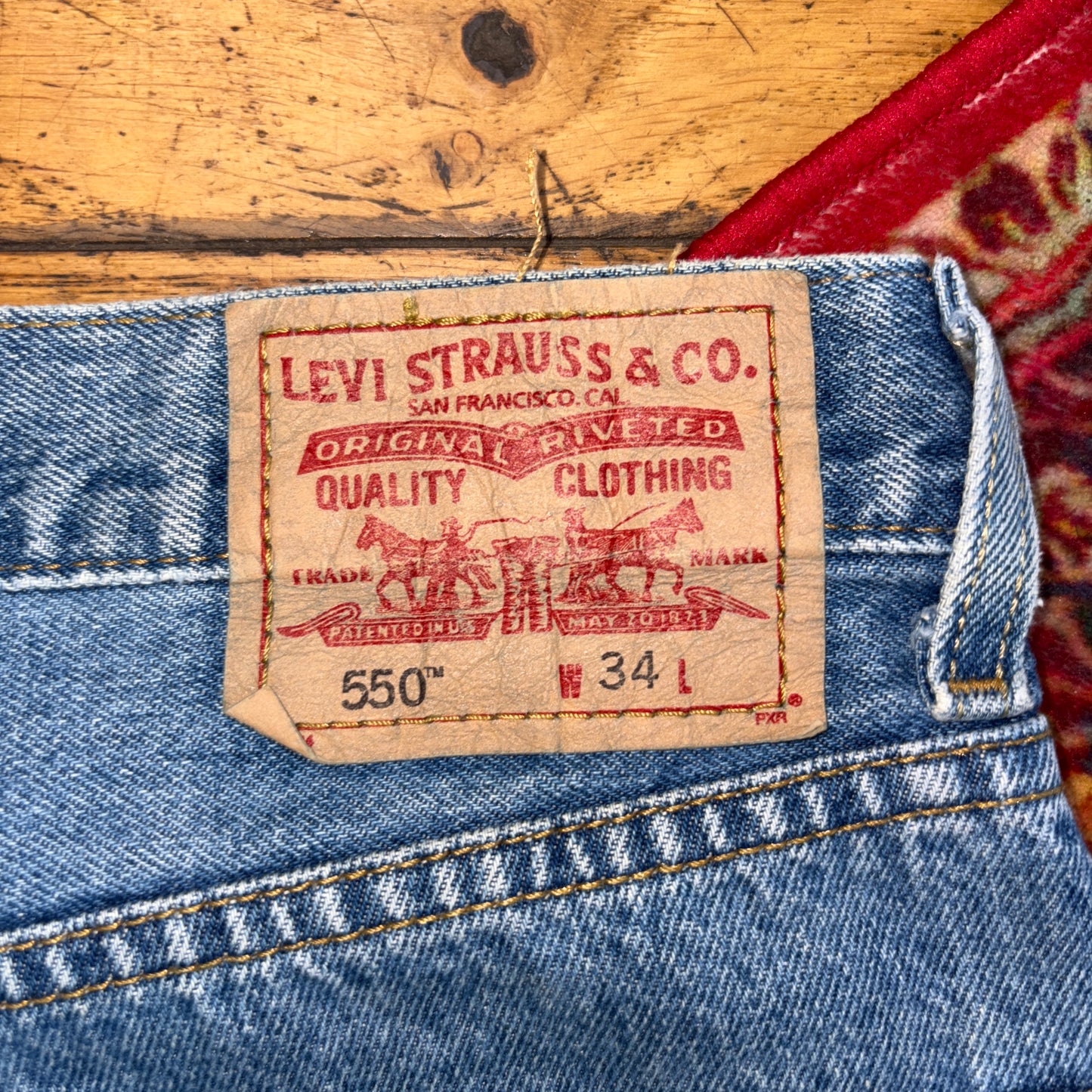 Vintage Levis 550 Baggy Blue Denim Shorts - 34