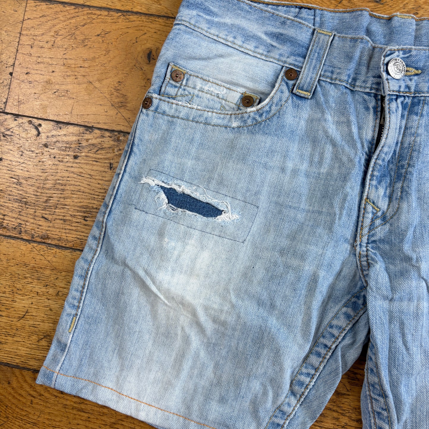 Vintage True Religion Blue Embroidered Y2K Shorts Jorts - 32