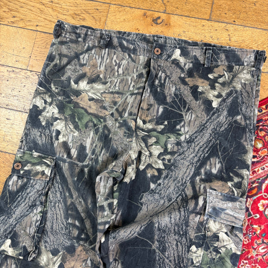 Vintage Real Tree Camo Green Hunting Workwear Trousers - 46