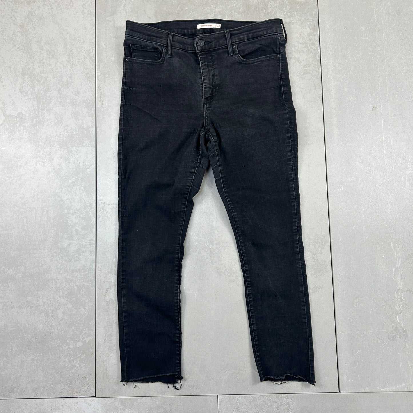 Vintage Levis 312 Shaping Skinny Black Denim Jeans - 14