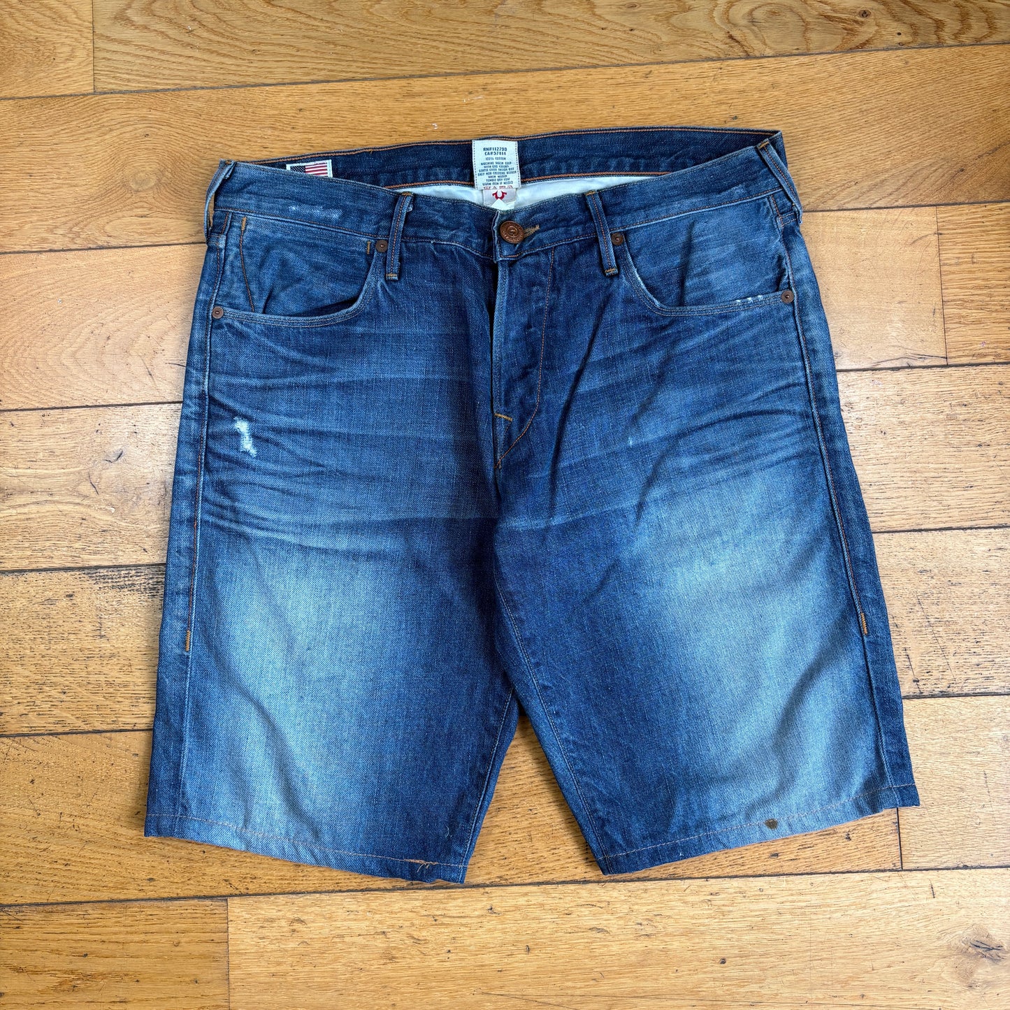 Vintage True Religion Blue baggy Embroidered Y2K Shorts Jorts - 36