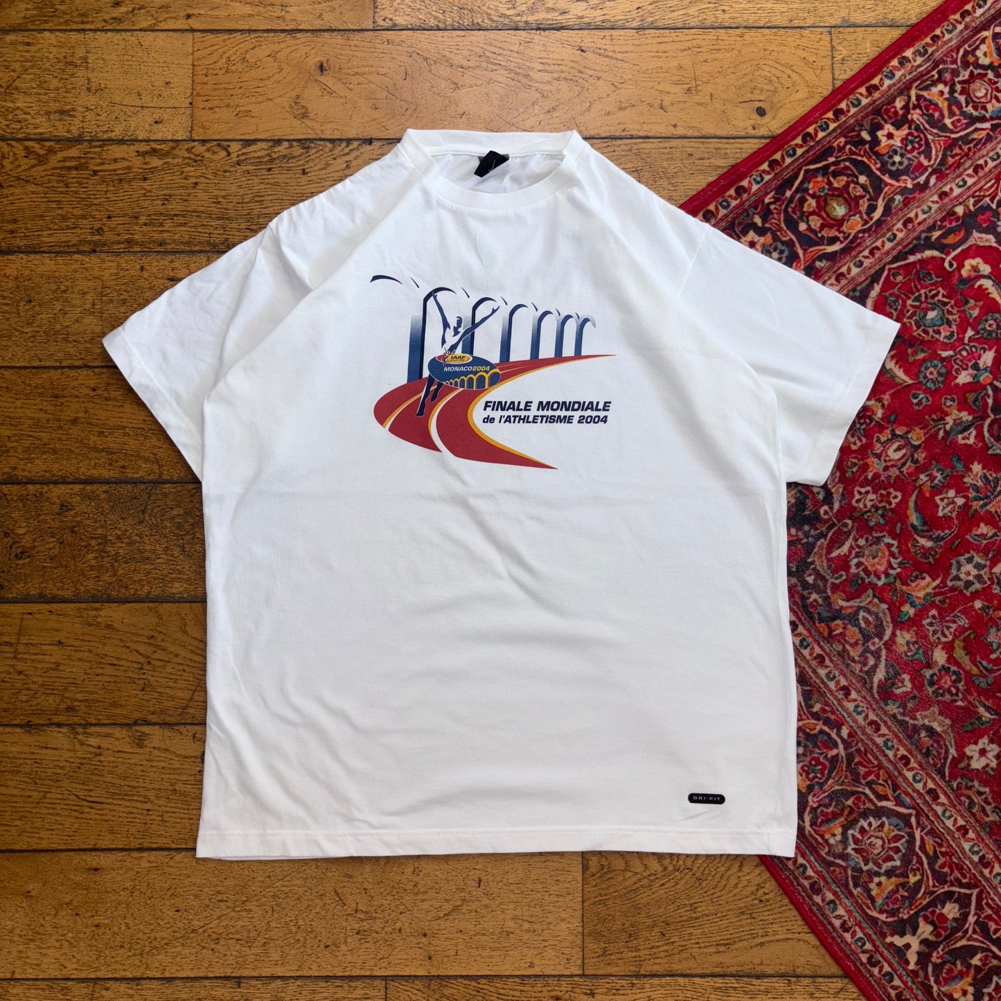 Vintage 2004 Nike Marathon Running White Athletics Swoosh Graphic T-Shirt - XL