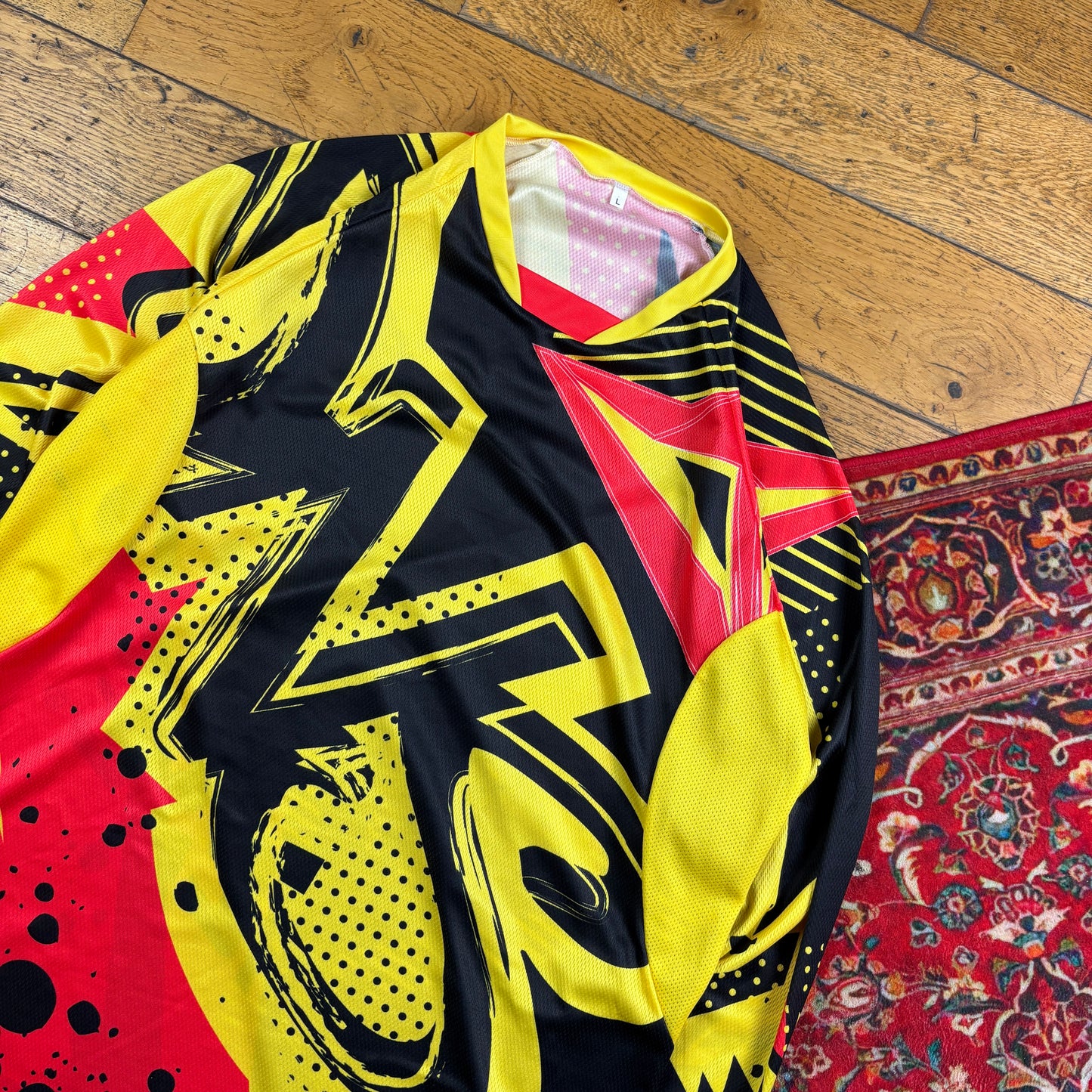 Vintage Graphic Yellow Motorbike Cycling Racing Long Sleeve T-Shirt - L