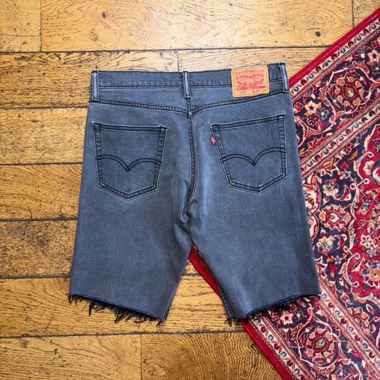 Vintage Levis 502 Straight Grey Denim Shorts - 34