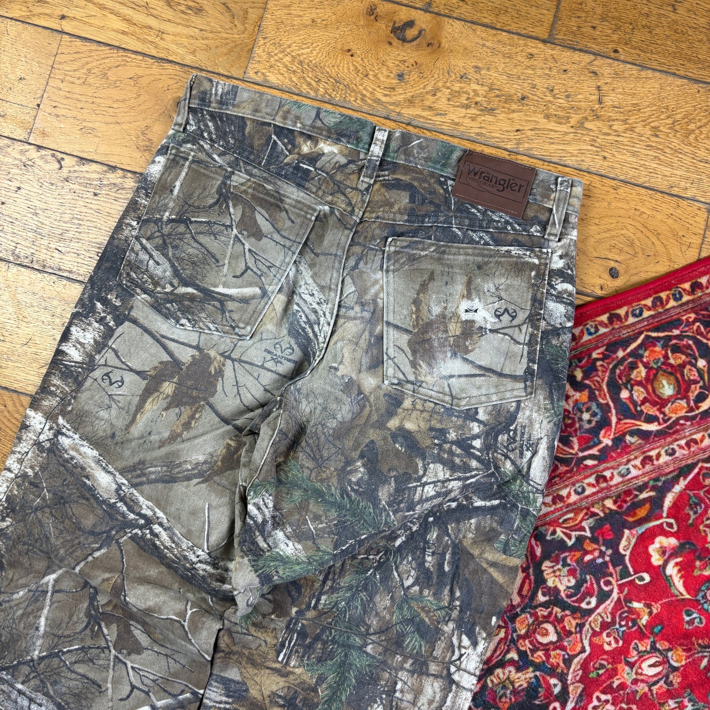 Vintage Wrangler Real Tree Camo Green Hunting Workwear Trousers - 32
