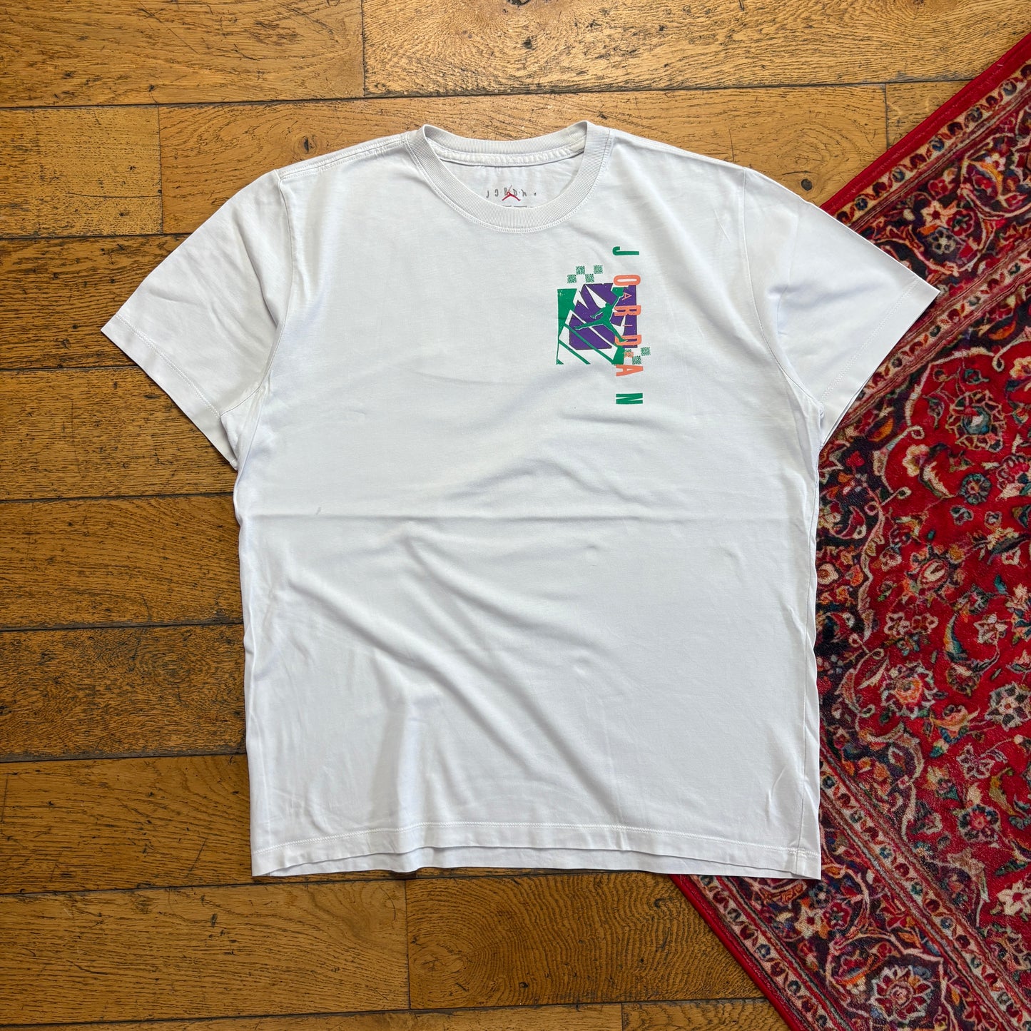 Vintage Nike Jordan White Graphic T-Shirt - M