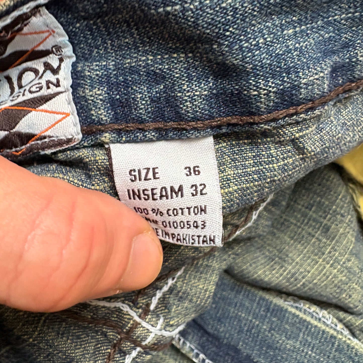 Vintage Evolution in Design Blue Embroidered Y2K Hip Hop Baggy Jeans - 36