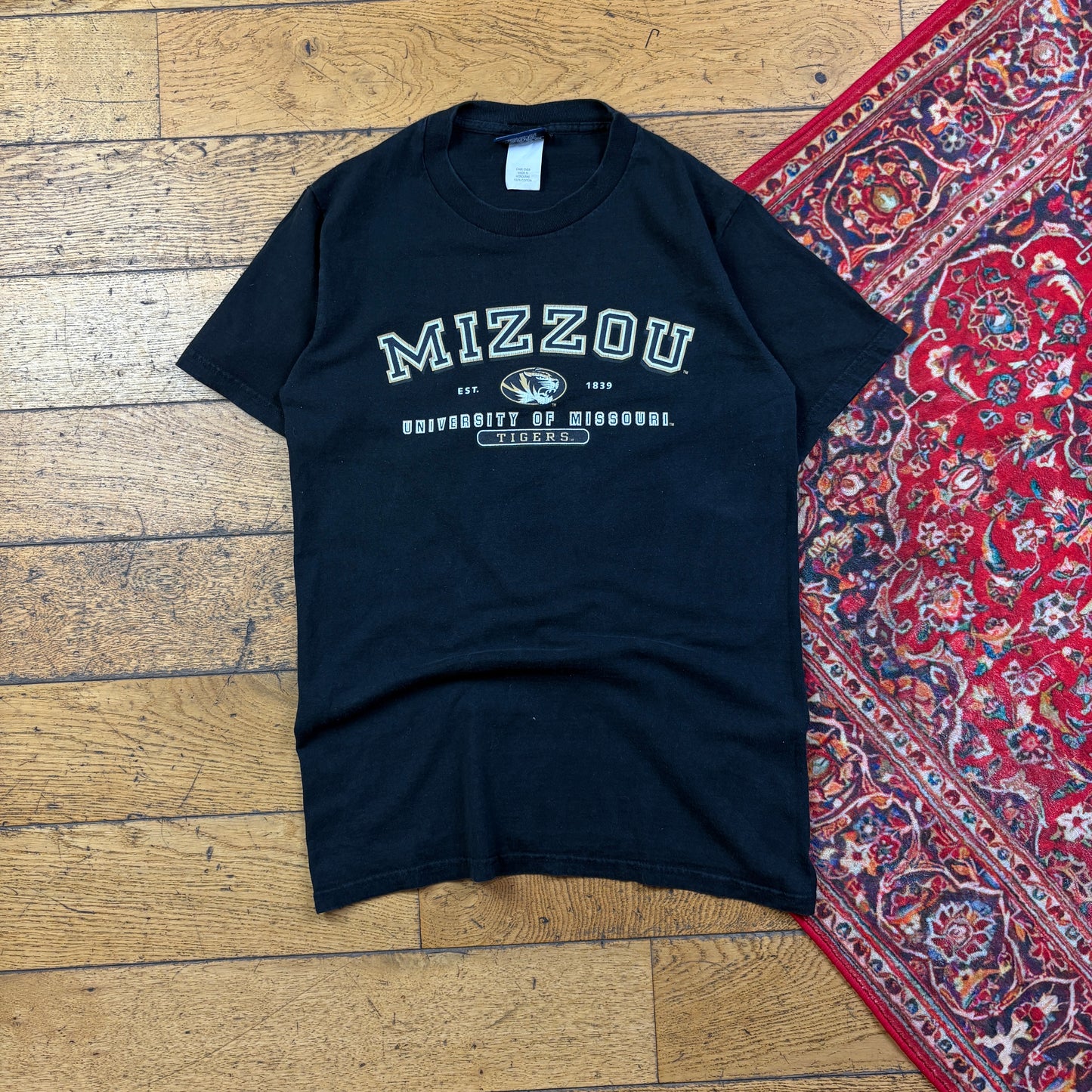 Vintage USA College Black Graphic T-Shirt - S