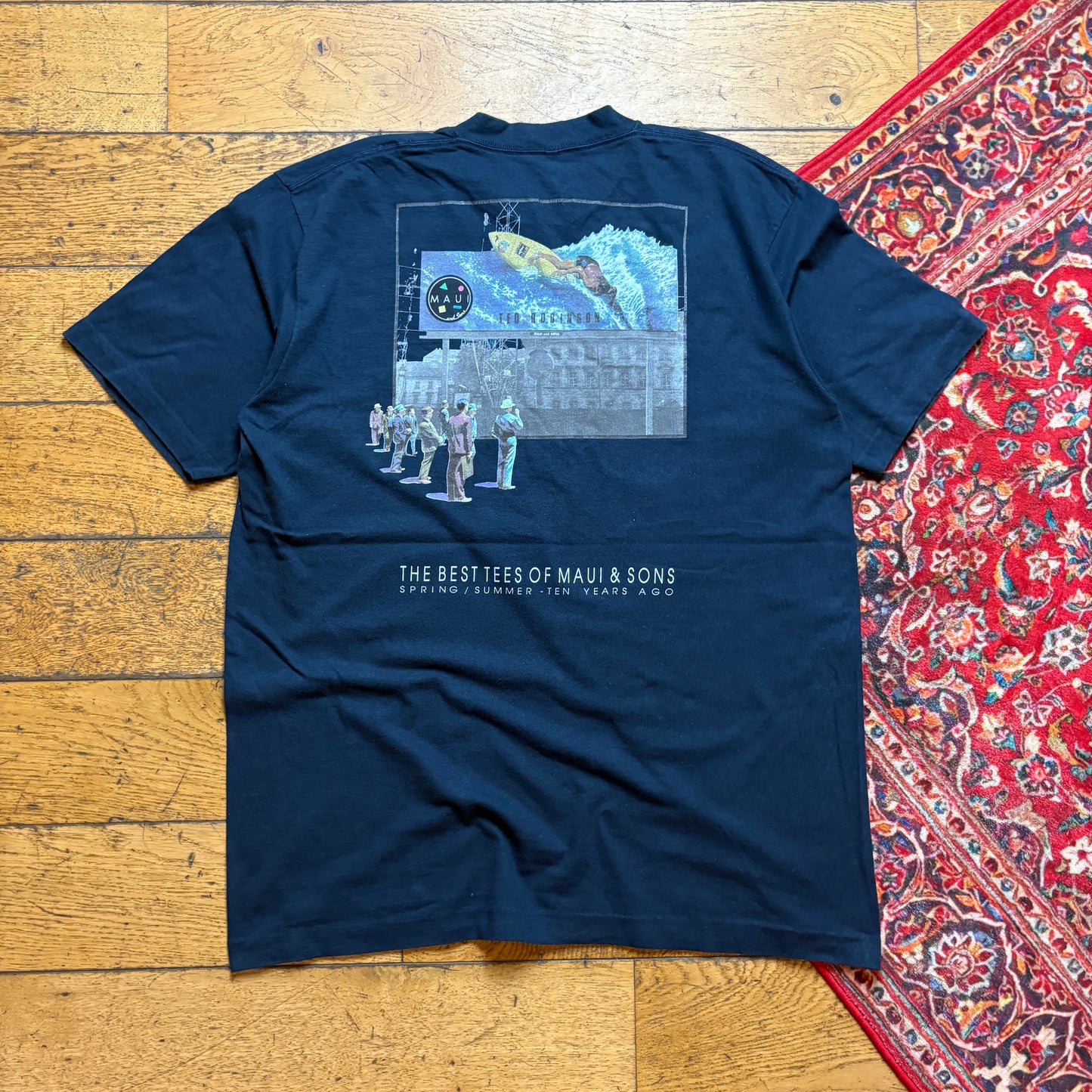 Vintage Maui and Sons Black Surfwear Graphic T-Shirt - M