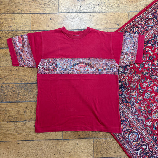 Vintage Red Pattern Australia Single Stitch Graphic T-Shirt - M