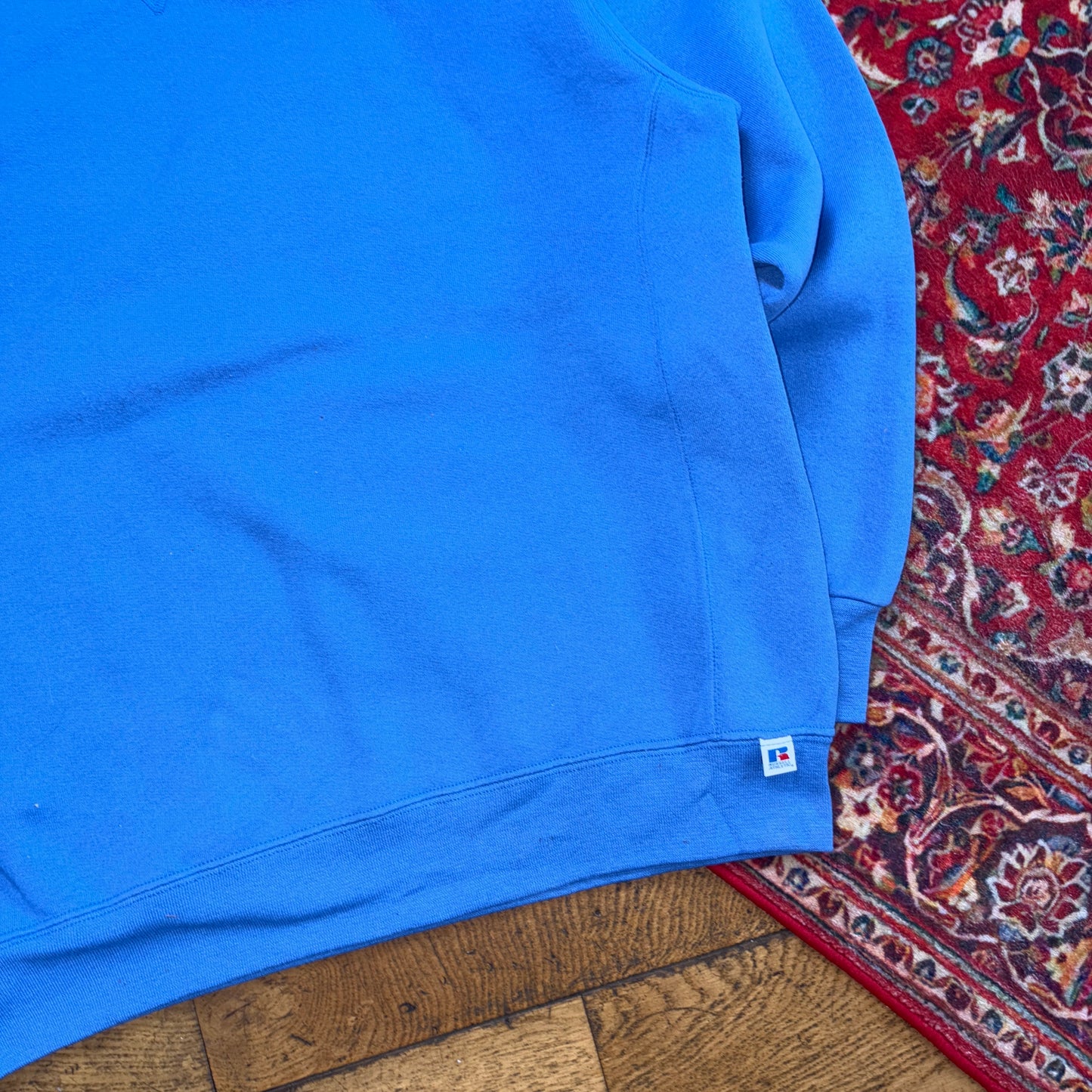 Vintage Russell Athletic Blue Boxy Embroidered Sweatshirt - L