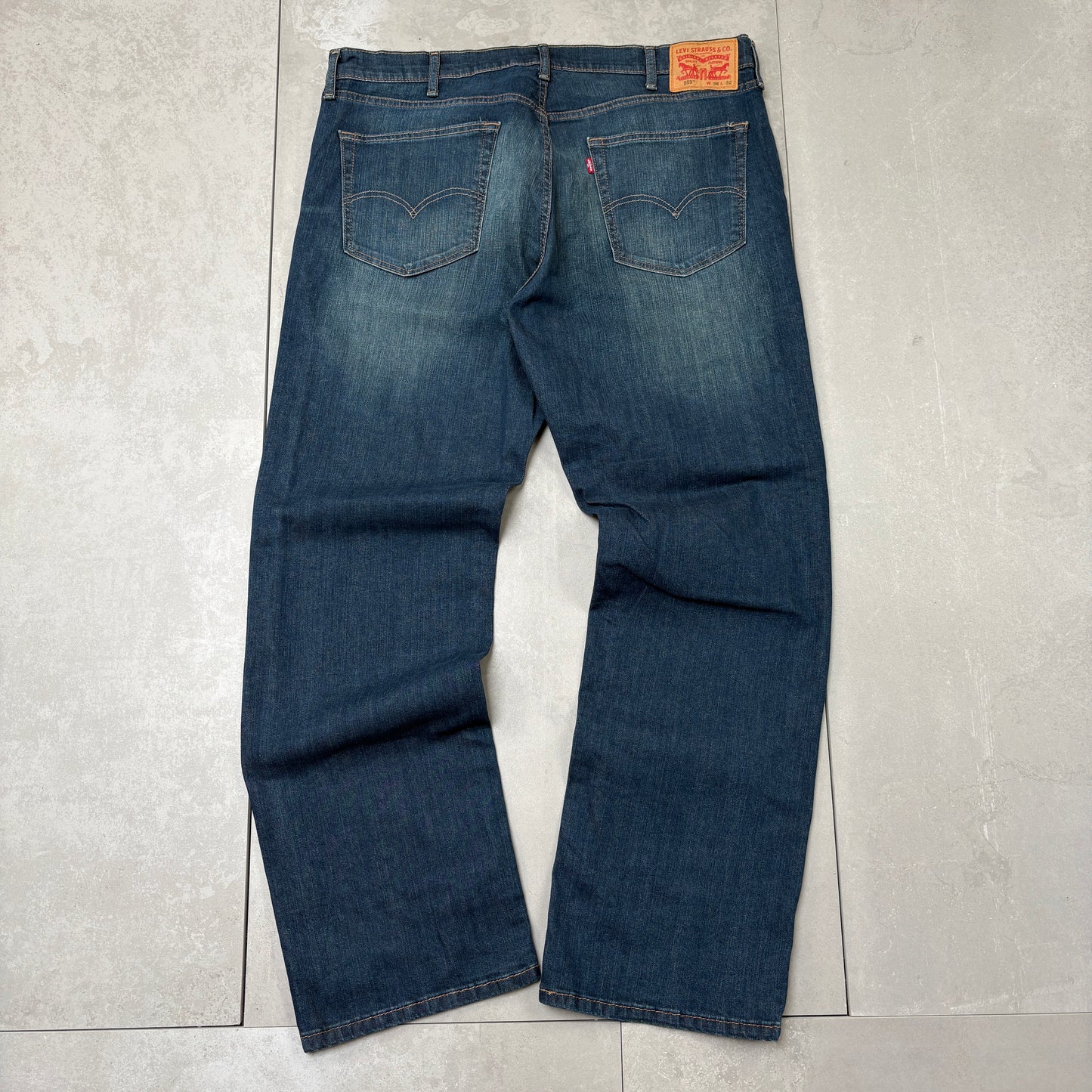 Vintage Levis 559 Baggy Blue Denim Jeans - 40