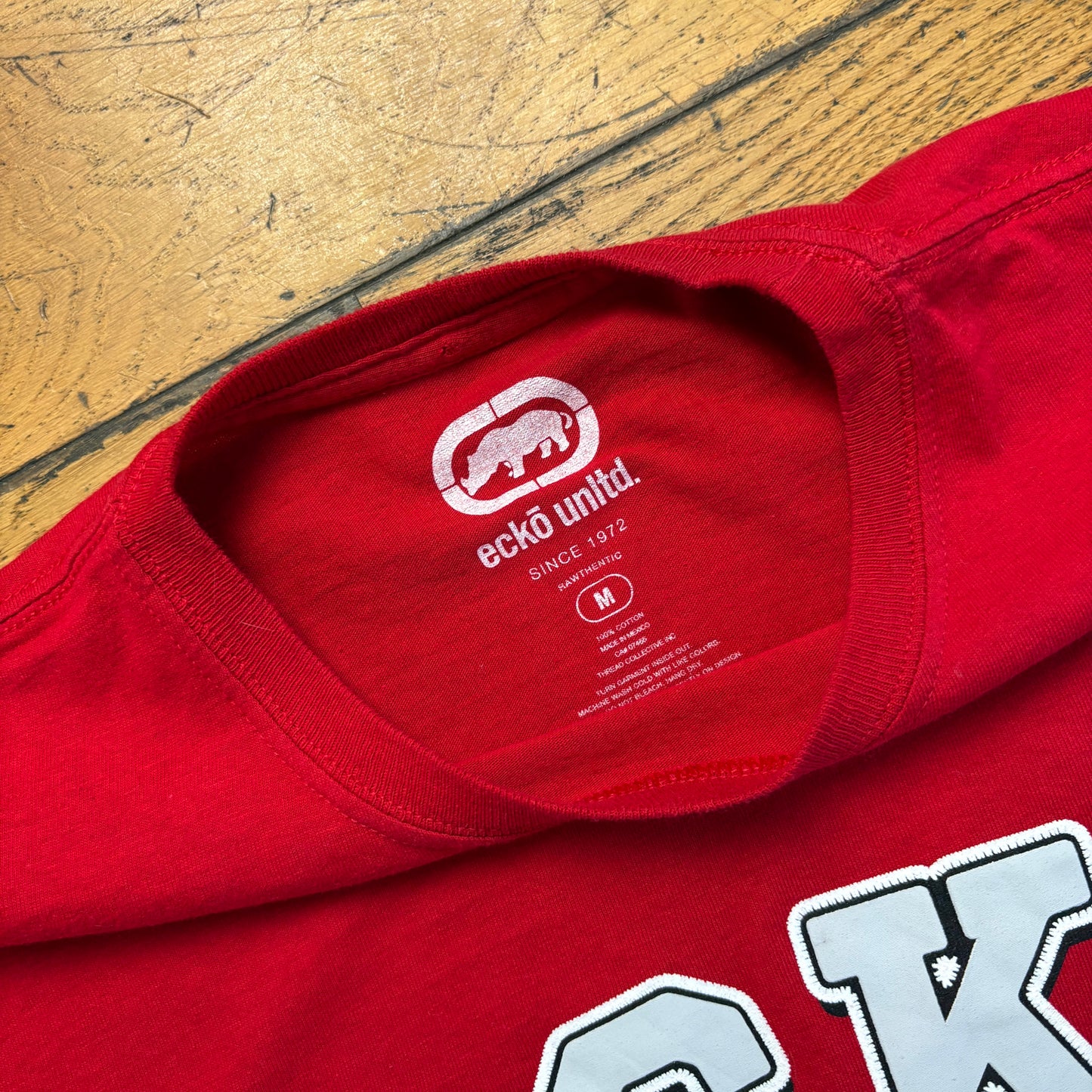 Vintage Ecko Unltd Red Graphic T-Shirt - S