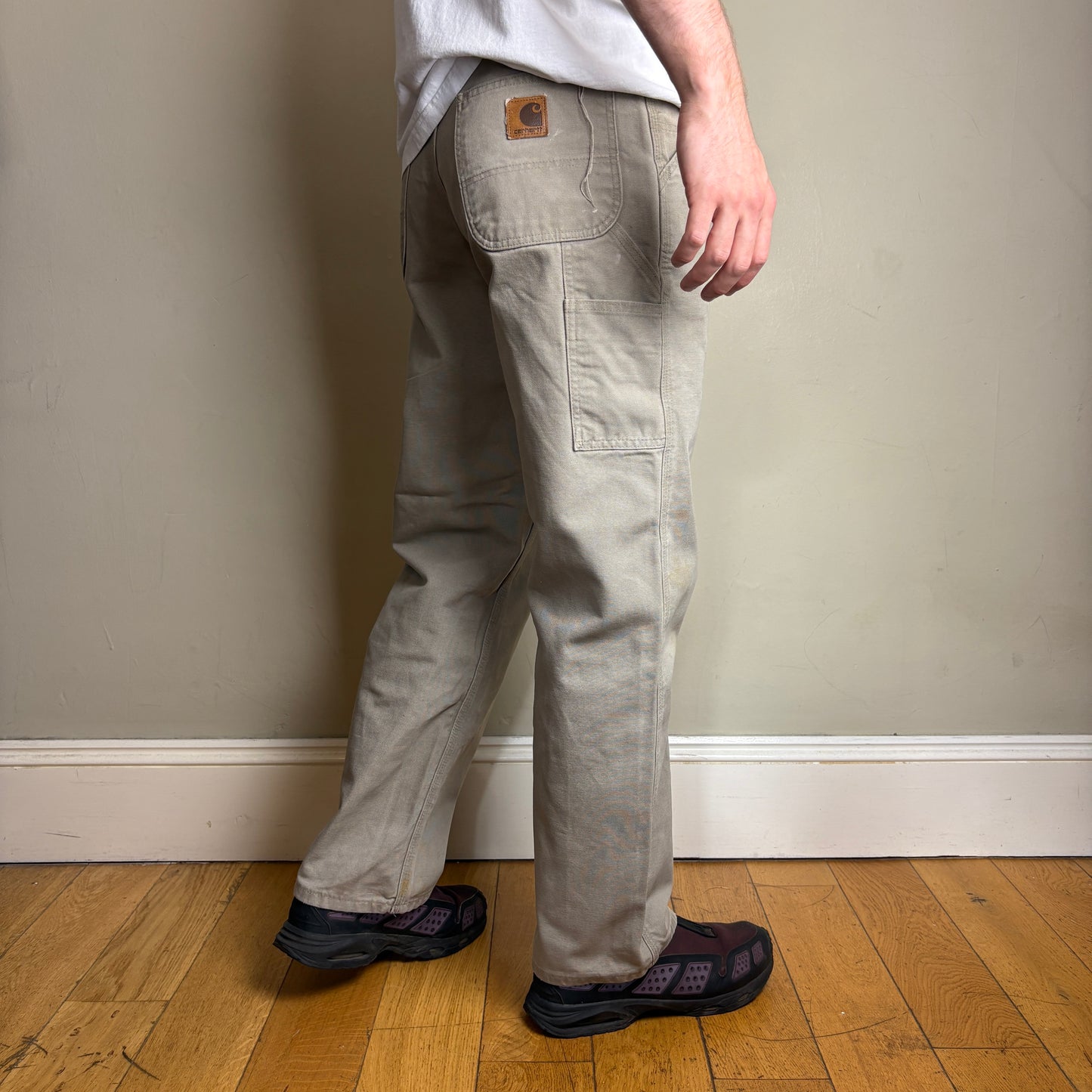 Vintage Carhartt Brown Cream Workwear Carpenter Baggy Trousers - 32R