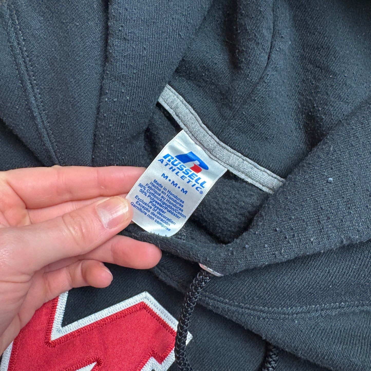 Vintage Russell Athletic Black Boxy Embroidered Sweatshirt - M
